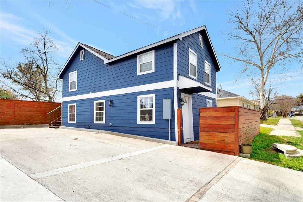 Super Cozy 2 Bedroom With Fast Wifi And Queen Bed Close To Downtown Houston!! Bagian luar foto